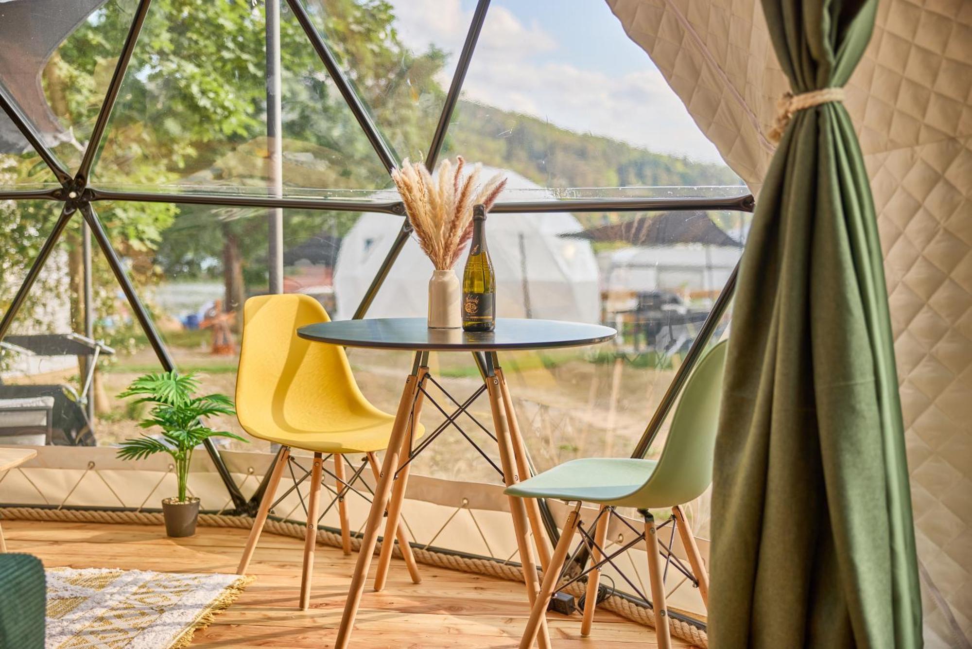 Glamping Slapy Hotel Exterior photo