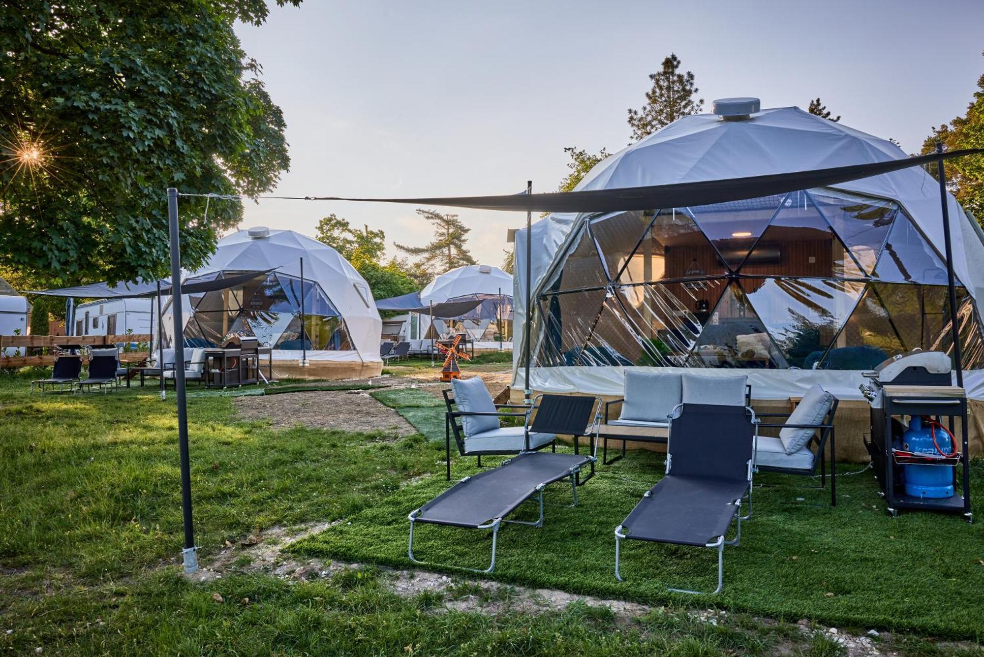 Glamping Slapy Hotel Exterior photo
